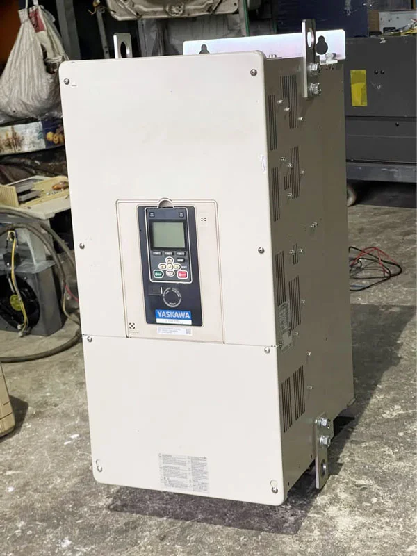 Biến tần Yaskawa GA700 90/110kw