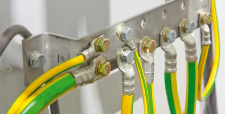 Lắp dây nối đất trong tủ điện
